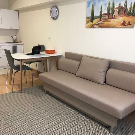 New Quiet Place In Kiev Экстерьер фото