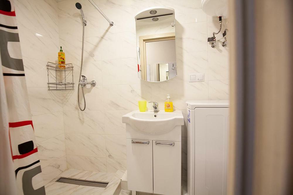 New Quiet Place In Kiev Экстерьер фото