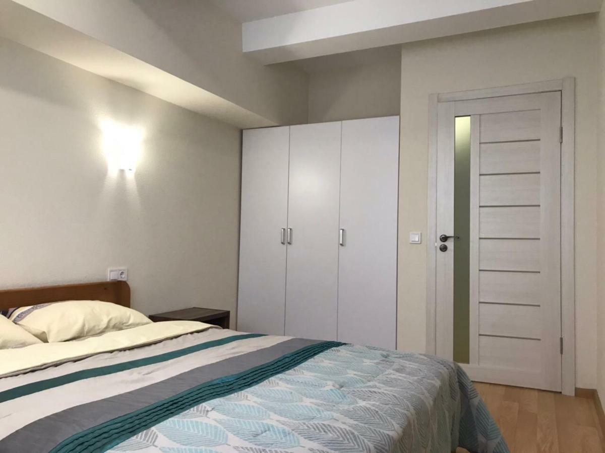 New Quiet Place In Kiev Экстерьер фото